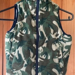 【HusHusH】中綿ベスト リバーシブル 90の画像