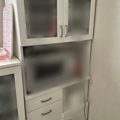 食器棚の画像