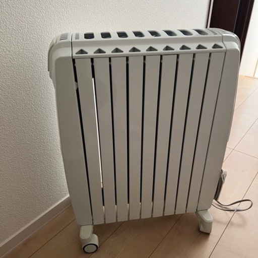 デロンギ オイルヒーター QSD0915-WH 10〜13畳用