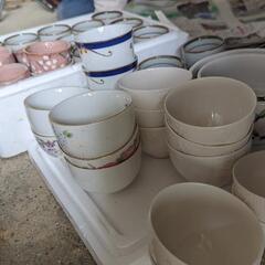 無料　湯呑み　猪口　深皿の画像