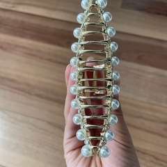 ヘアアクセサリー　パール　クリップの画像