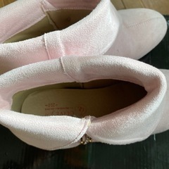 タグ付き新品未使用  OLIVE des OLIVE ピンクブーツ 20cmの画像