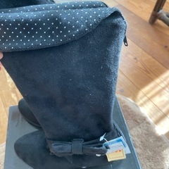 タグ付き新品未使用  ロングブーツ 黒20cmの画像