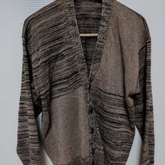 手編みのセーター他を格安でお譲りします。の画像