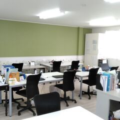 ケアクラーク（介護事務）☆月給１８８,５００円～☆正社員☆土日休の画像