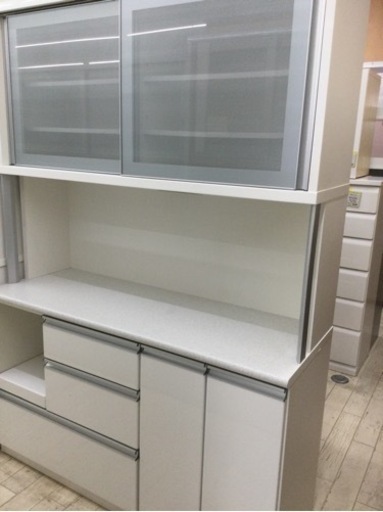 ✨値下げしました‼✨【✨お値段以上ニトリ❗️清潔感あります❗️シンプルデザイン❗️収納力❗️コンセント2箇所❗️✨】定価¥99,990