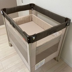 美品 アップリカ(Aprica) 折り畳みミニベビーベッド ココネルエアー