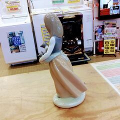 リヤドロ　子猫をエプロンに　LLADRO の画像