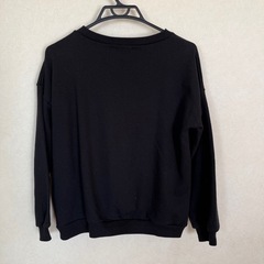 レディーストレーナー　胸元ビジュー付きの画像