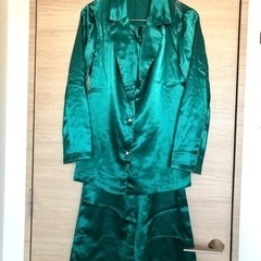 【美品】ダンス 衣装 JAZZ K-POP 緑 ジャケットパンツ SHEIN の画像