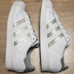 【adidas】 SUPERSTAR スーパースターの画像