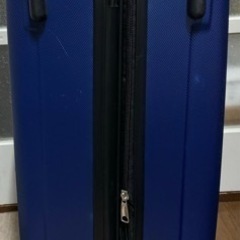 キャリーケース 青 高さ約58cm 横幅約41cm 奥行約26cm キャスター込み約67cm  鍵無しの画像