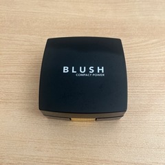 コンパクト型モバイルバッテリーの画像