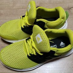 アディダス　adidas　ランニングシューズの画像