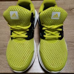 アディダス　adidas　ランニングシューズの画像