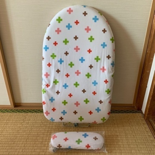 美品　アイロン台