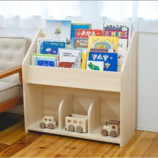 ヒノキの絵本棚　 『IKONIH』檜　定価71,500円