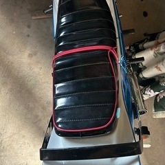 cbr400fオオカワ赤黒タックロールシートの画像