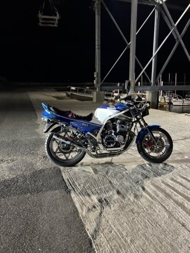 cbr400fオオカワ赤黒タックロールシート
