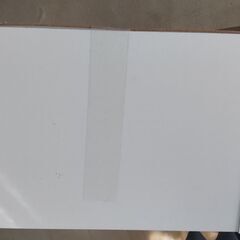 【無料「お譲りします」】☆カラーボックス☆2段☆A4サイズ☆木製ラック☆本/飾り棚☆収納家具☆ホワイト☆中古☆やや破損・使用感ありの画像