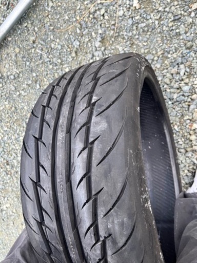 225/35/r19 タイヤ 9部山