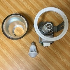 中古★ ダウンライト HLA1201T-R38  LED電球人感センサー付きの画像