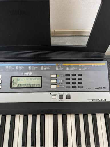 中古☆YAMAHA ヤマハ ☆ 61鍵 キーボード ポータトーン PSR-E244