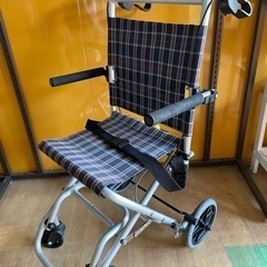 車椅子　車イス　簡易型？　折り畳み式　ブレーキ付き
