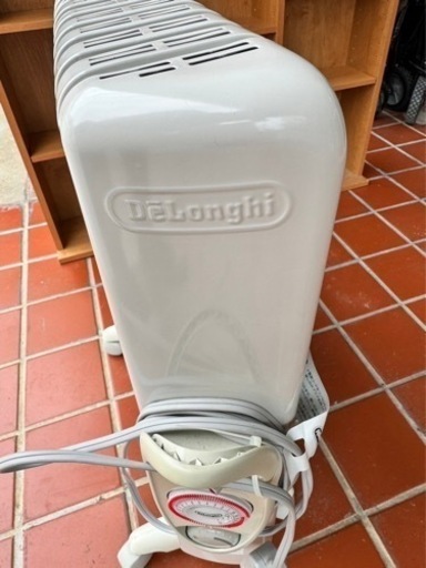 【値下げしました！】DeLonghi デロンギ オイルラジエターヒーター TRS1115EFS [ 4畳~10畳 ] No2561