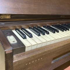 YAMAHAの古い電子オルガンです。の画像