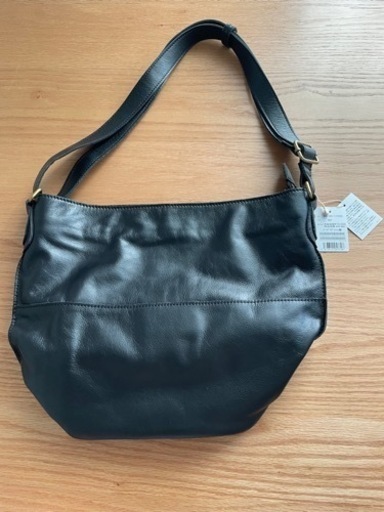 新品　ショルダーバッグ　黒色