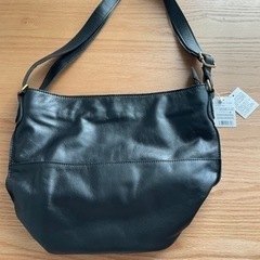 新品　ショルダーバッグ　黒色