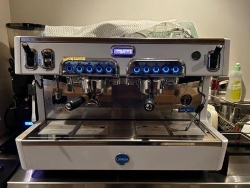 業務用セミオートエスプレッソマシン　早い者勝ち