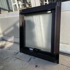 YKKAP社　横すべり出し窓　カムラッチハンドルの画像