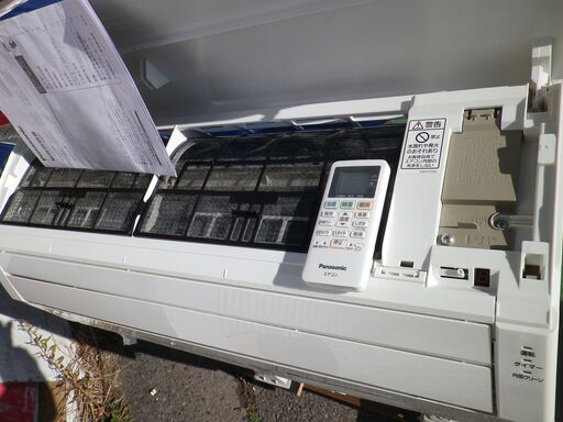 パナソニック　2.2Kエアコン　6～8畳用　CS-228CFR-W　エオリア　2018年