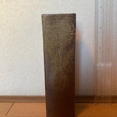 花瓶E
