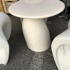 ☘️ガーデン用テーブル椅子4点セット☘️の画像