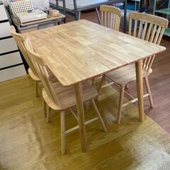 ヨーロッパスタイル 無垢材 4人用 ダイニングセット 幅129c...