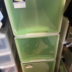 収納ケース4つ　全て同じ形・サイズです。の画像
