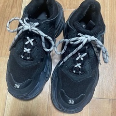 バレンシアガ BALENCIAGA トリプルs 38の画像