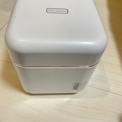 ツインバード　フェイススチーマーの画像