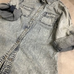 【中古美品】🉐条件付き半額❣️Recette A’la mode （ﾙｾｯﾄｱﾗﾓｰﾄﾞ）/デニムシャツ/キッズＭサイズの画像