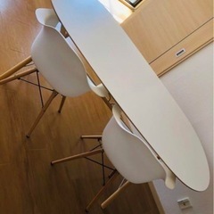 ダイニングテーブルセット4脚の画像