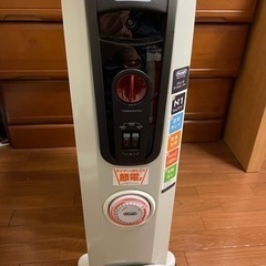 デロンギ　オイルヒーター（13畳用）の画像