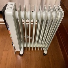 デロンギ　オイルヒーター（13畳用）の画像