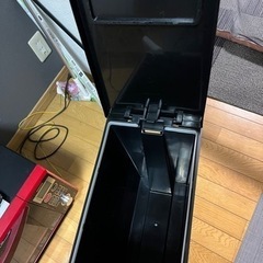 ゴミ箱の画像