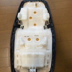 cb400sf nc39 純正シート完成品の画像