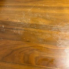 ダイニングテーブルの画像