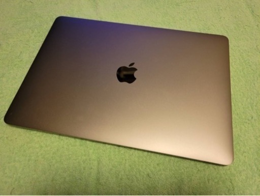 チケット MacBook Pro