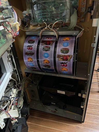 パチスロ デビルメイクライ4　実機